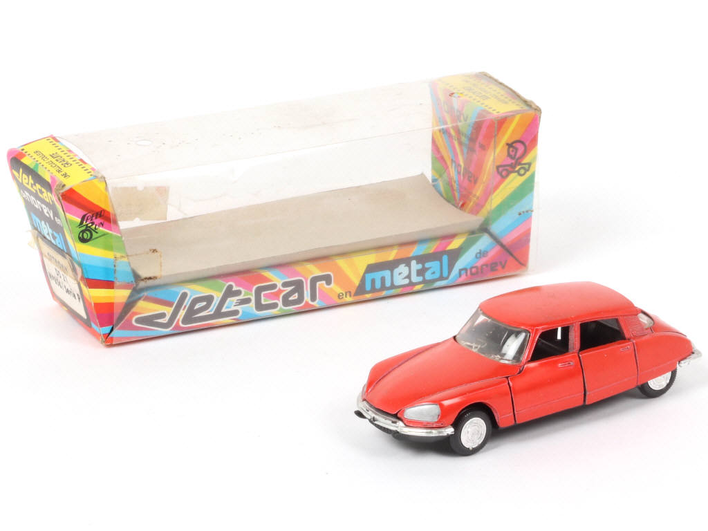 Lot 66 - NOREV - JET CAR (FRANCE) (1)