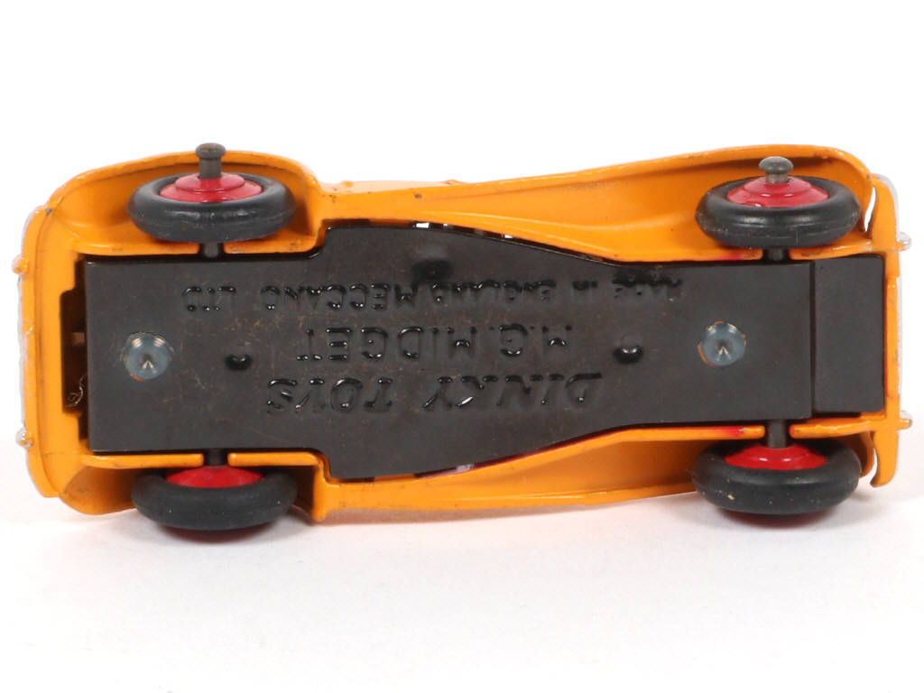 Lot 83 - DINKY TOYS (GB) (1)