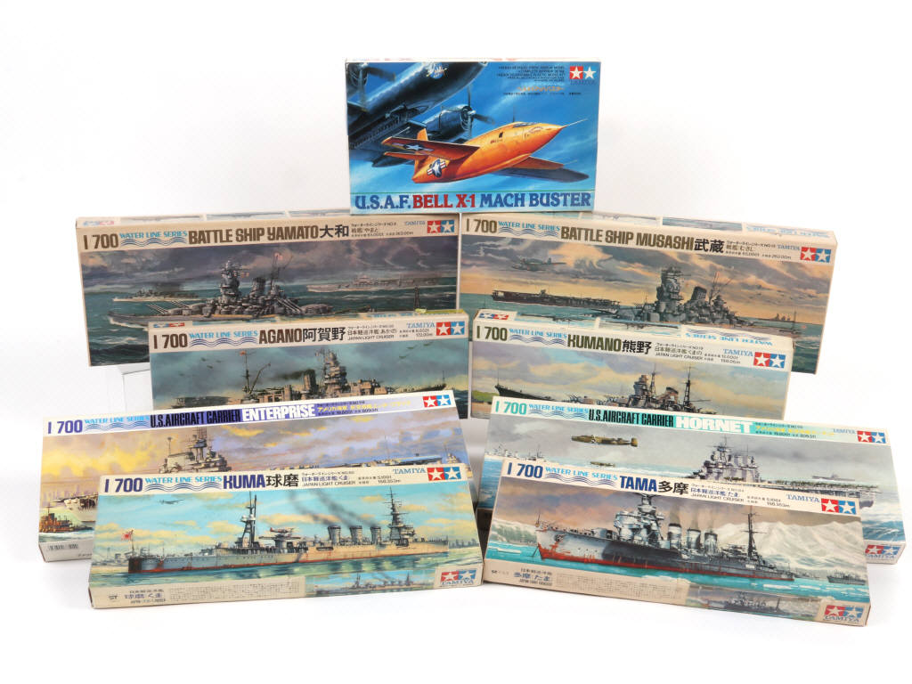 Lot 59 - TAMIYA (JAPON) (9)