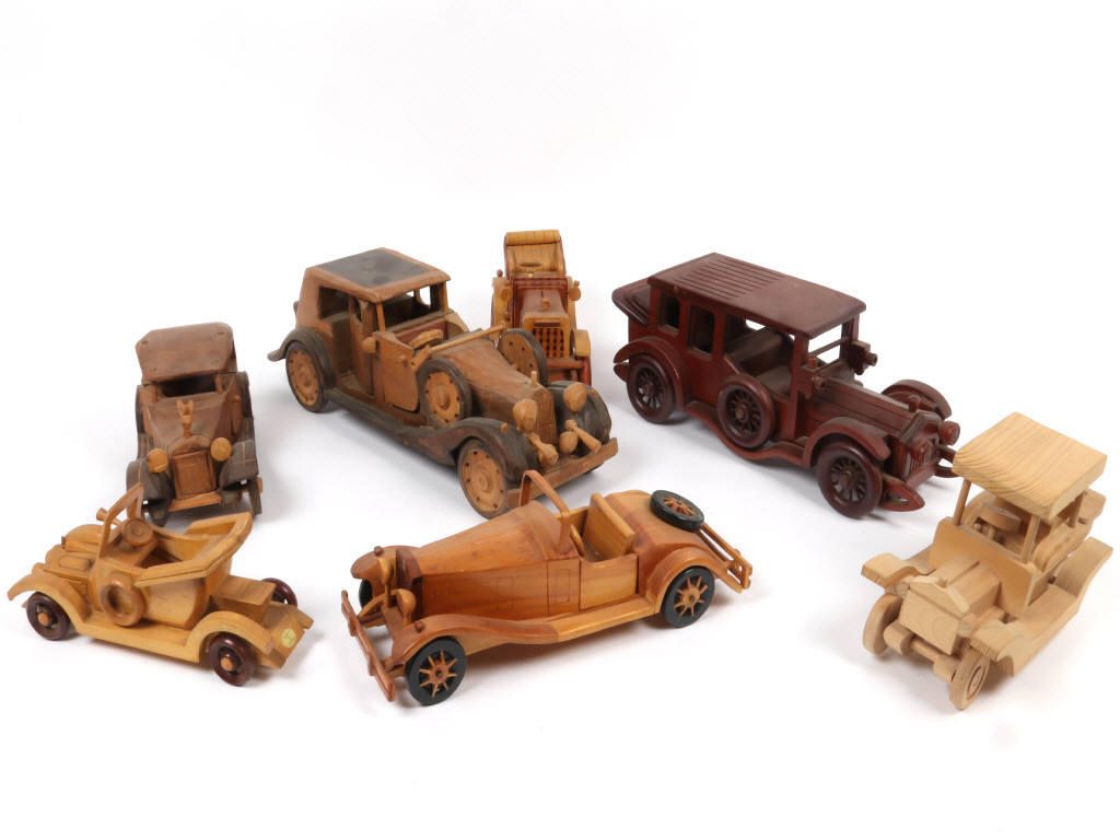 Lot 93 - DIVERS (11)