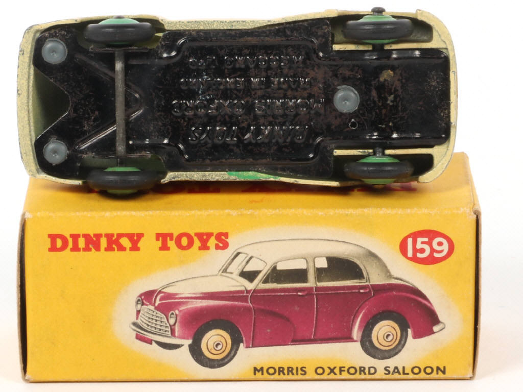 Lot 36 - DINKY TOYS (GB) (1)