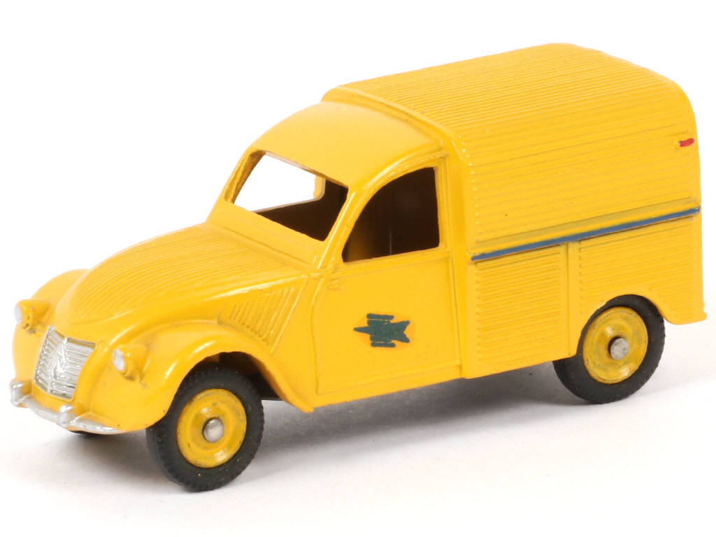 Lot 128 - DINKY TOYS (FRANCE) (1)