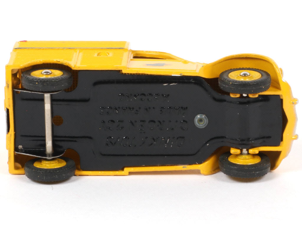 Lot 128 - DINKY TOYS (FRANCE) (1)