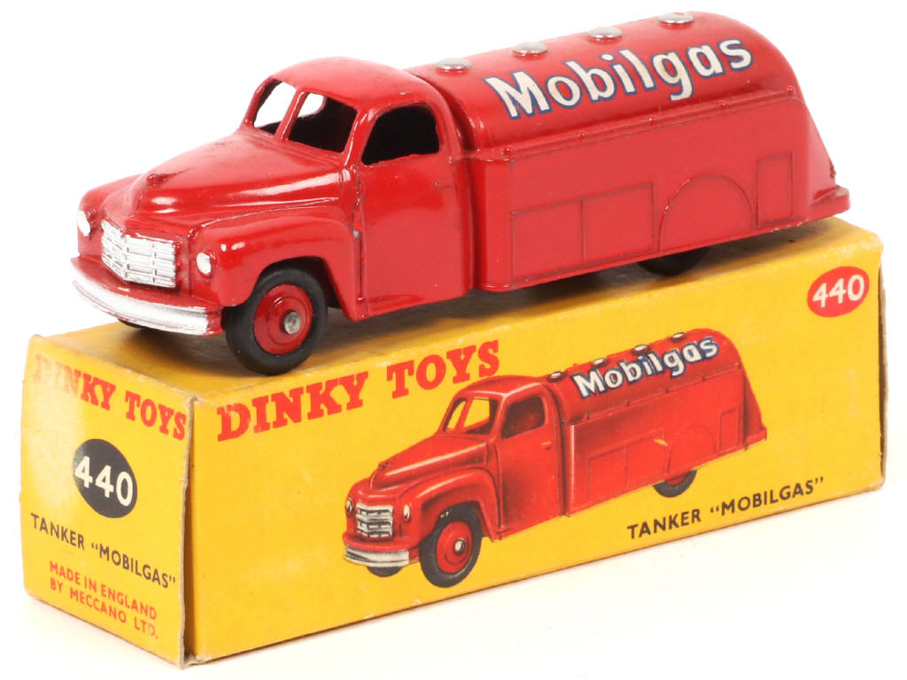 Lot 55 - DINKY TOYS (GB) (1)