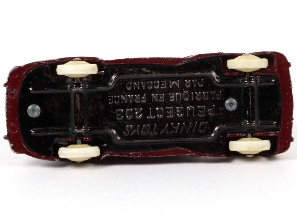 Lot 74 - DINKY TOYS (FRANCE) (1)