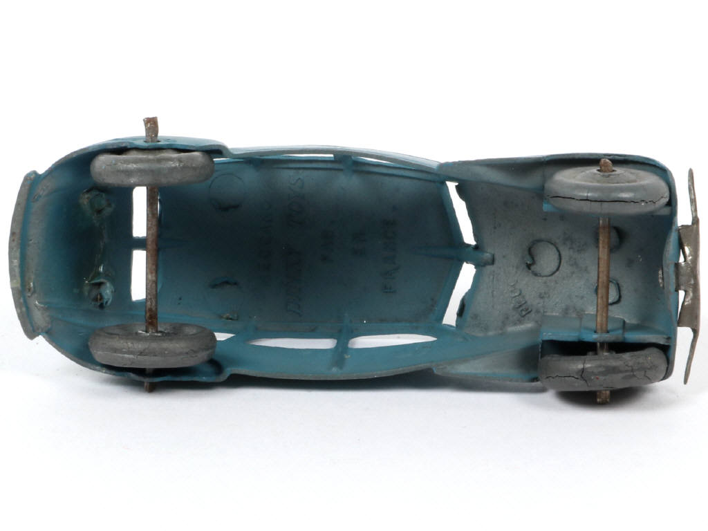 Lot 67 - DINKY TOYS (FRANCE) (1)