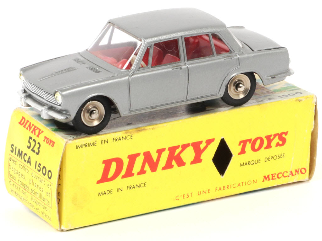 Lot 152 - DINKY TOYS (FRANCE) (1)