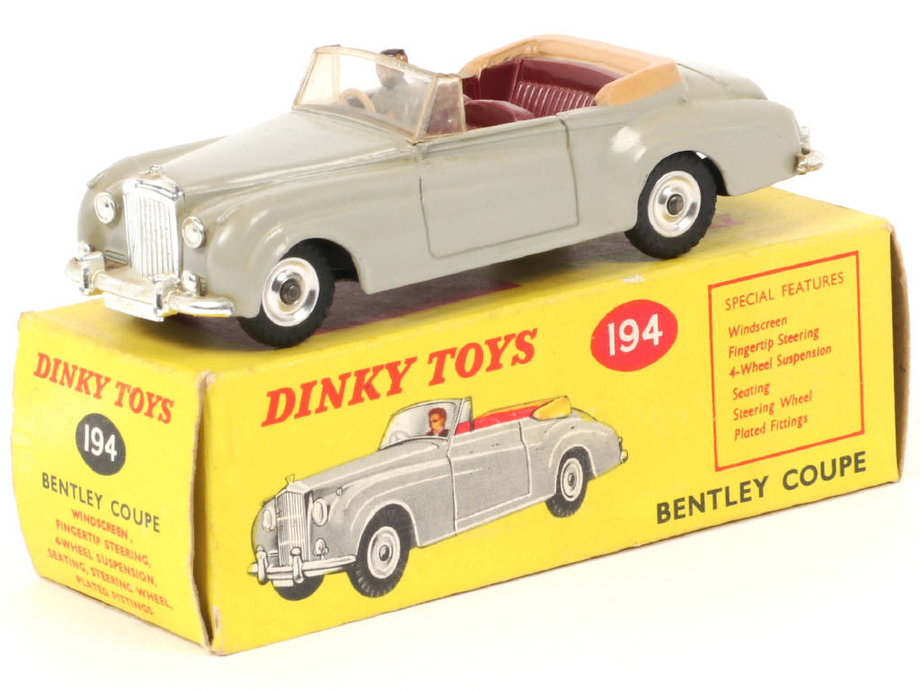 Lot 44 - DINKY TOYS (GB) (1)