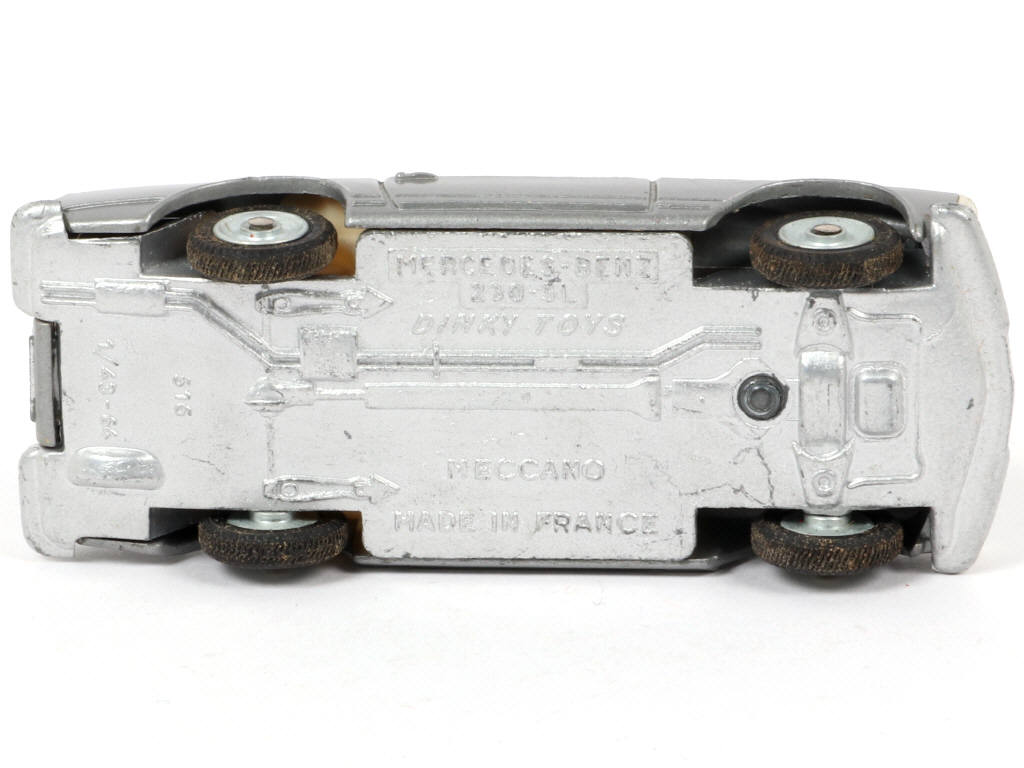 Lot 98 - DINKY TOYS (FRANCE) (1)