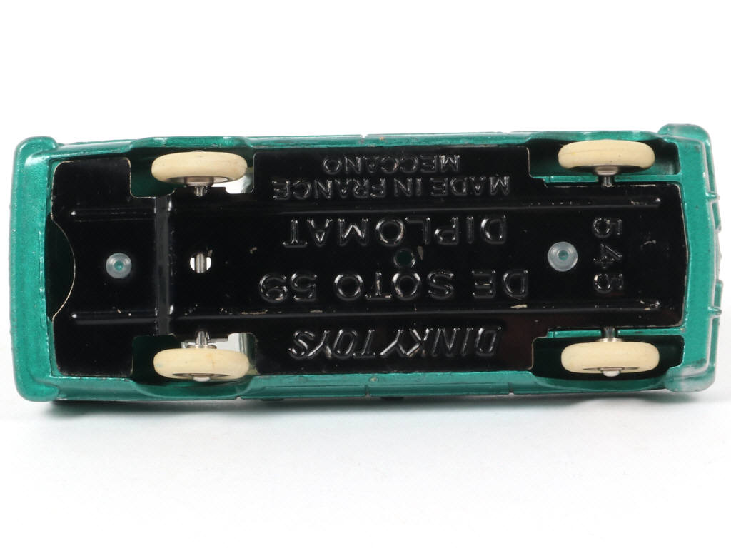 Lot 118 - DINKY TOYS (FRANCE) (1)