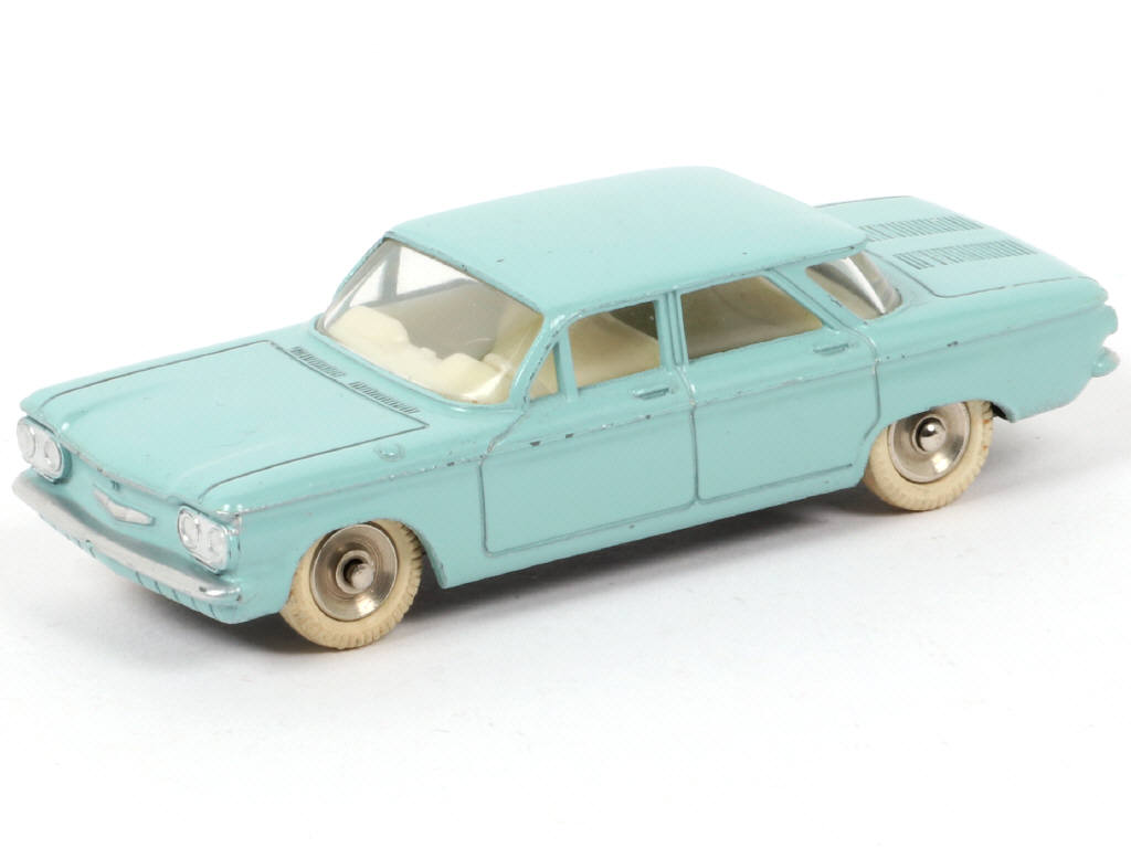 Lot 126 - DINKY TOYS (FRANCE) (1)