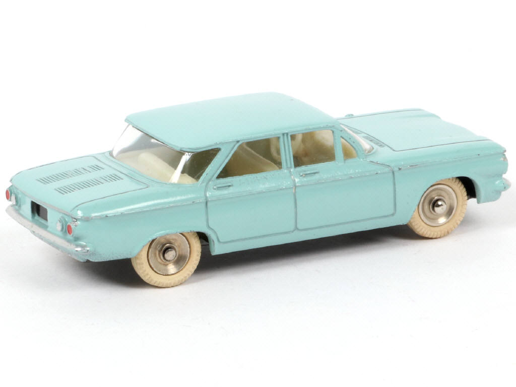 Lot 126 - DINKY TOYS (FRANCE) (1)