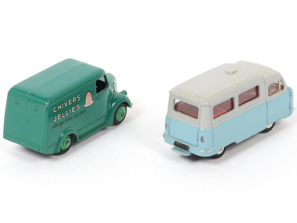 Lot 56 - DINKY TOYS (GB) (2)