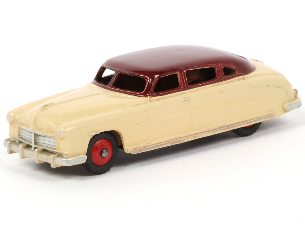 Lot 13 - DINKY TOYS (GB) (1)