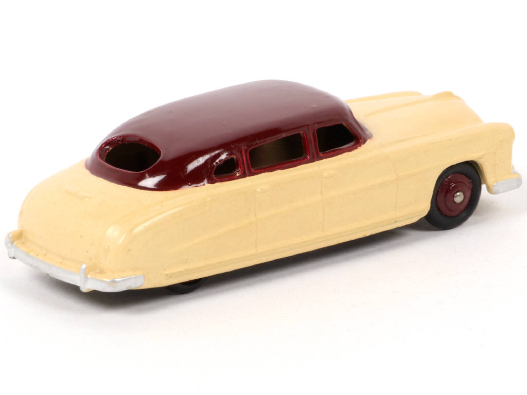 Lot 12 - DINKY TOYS (GB) (1)