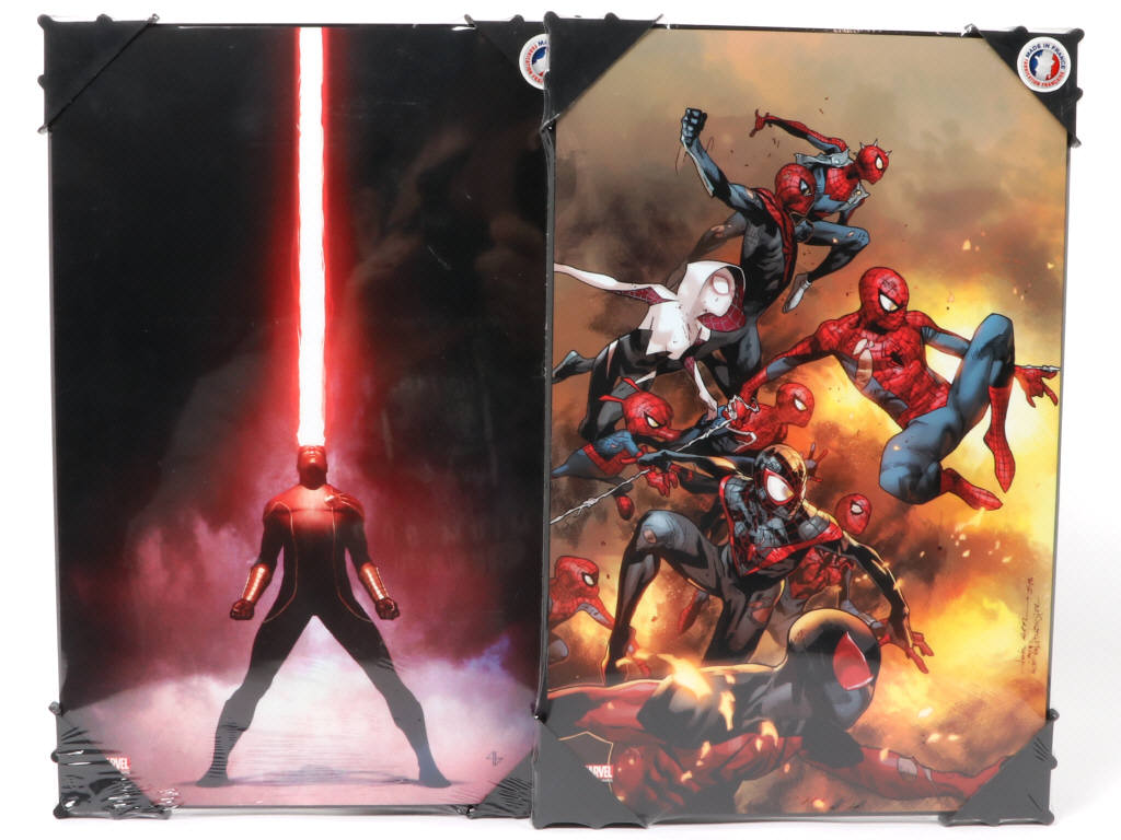 Lot 106 - DIVERS (4)