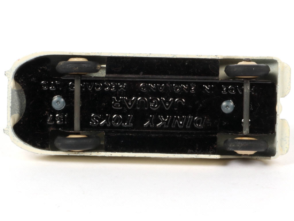 Lot 382 - DINKY TOYS (GB) (1)