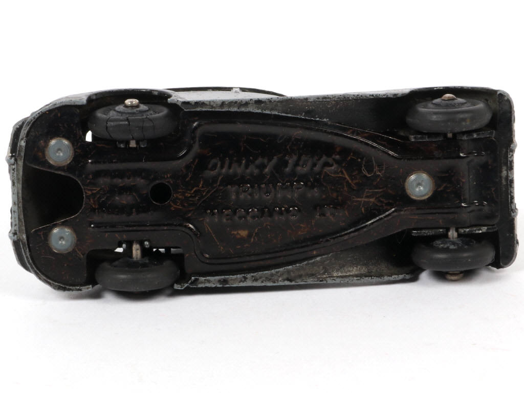 Lot 379 - DINKY TOYS (GB) (1)