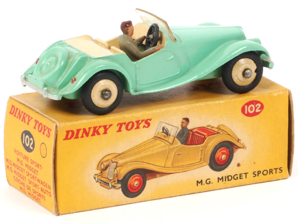 Lot 399 - DINKY TOYS (GB) (1)