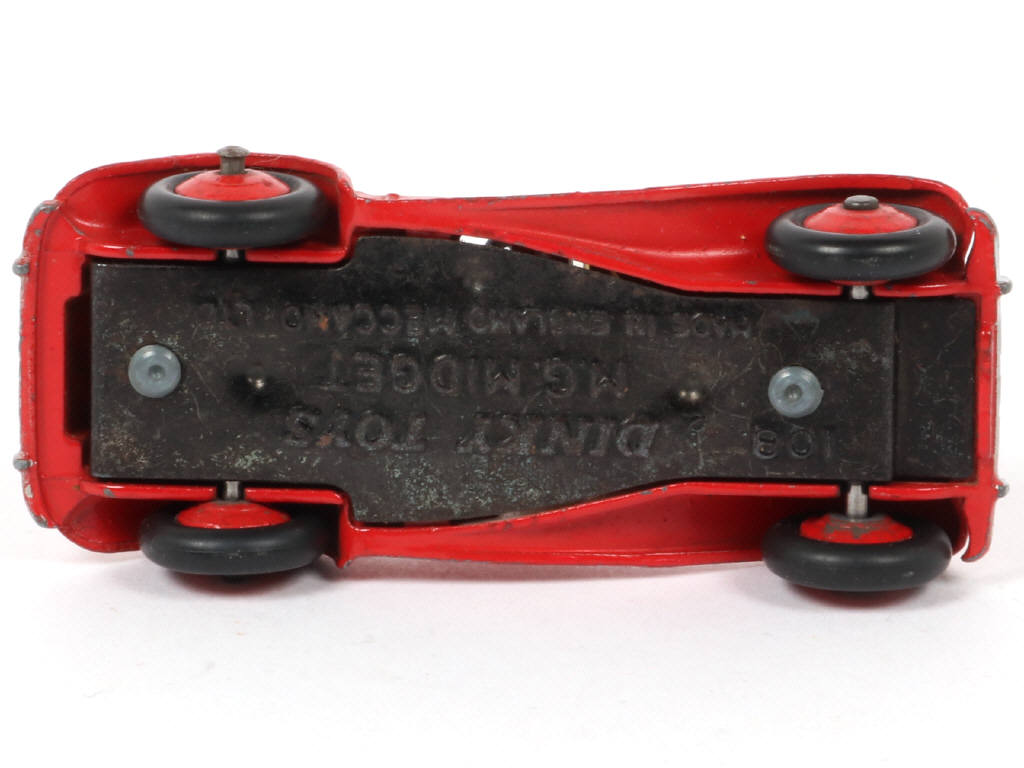 Lot 381 - DINKY TOYS (GB) (1)