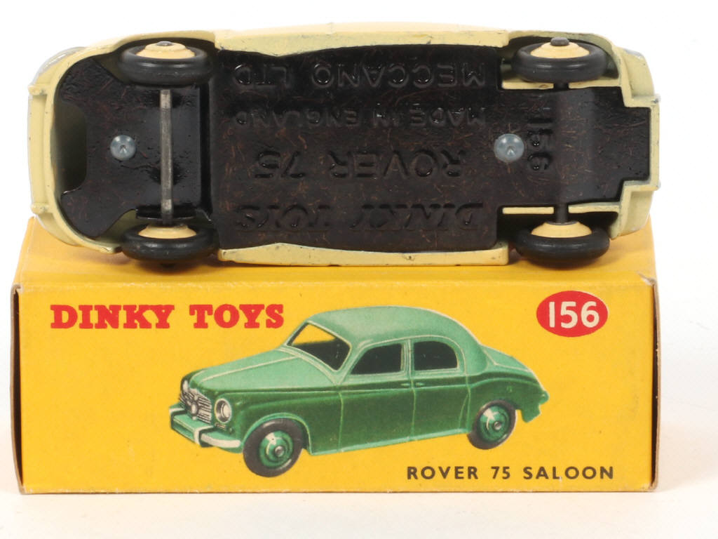 Lot 404 - DINKY TOYS (GB) (1)
