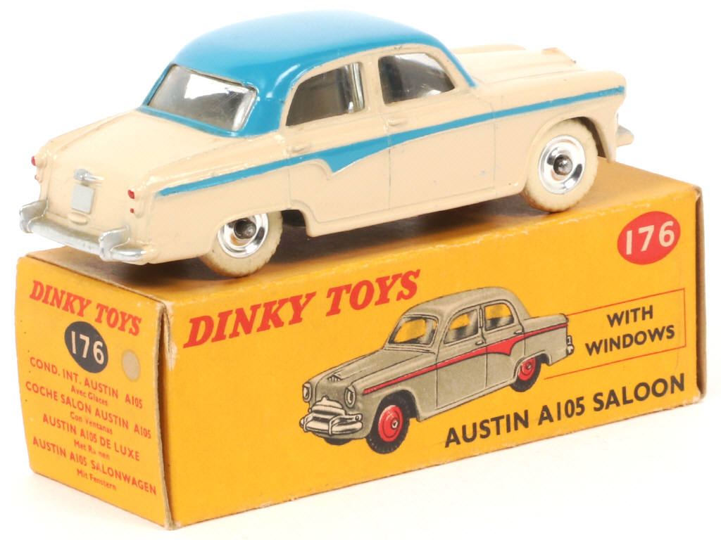 Lot 405 - DINKY TOYS (GB) (1)