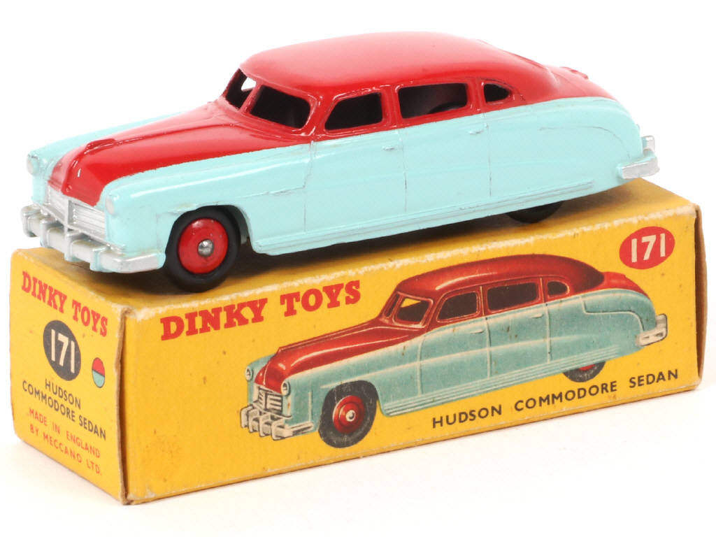 Lot 413 - DINKY TOYS (GB) (1)
