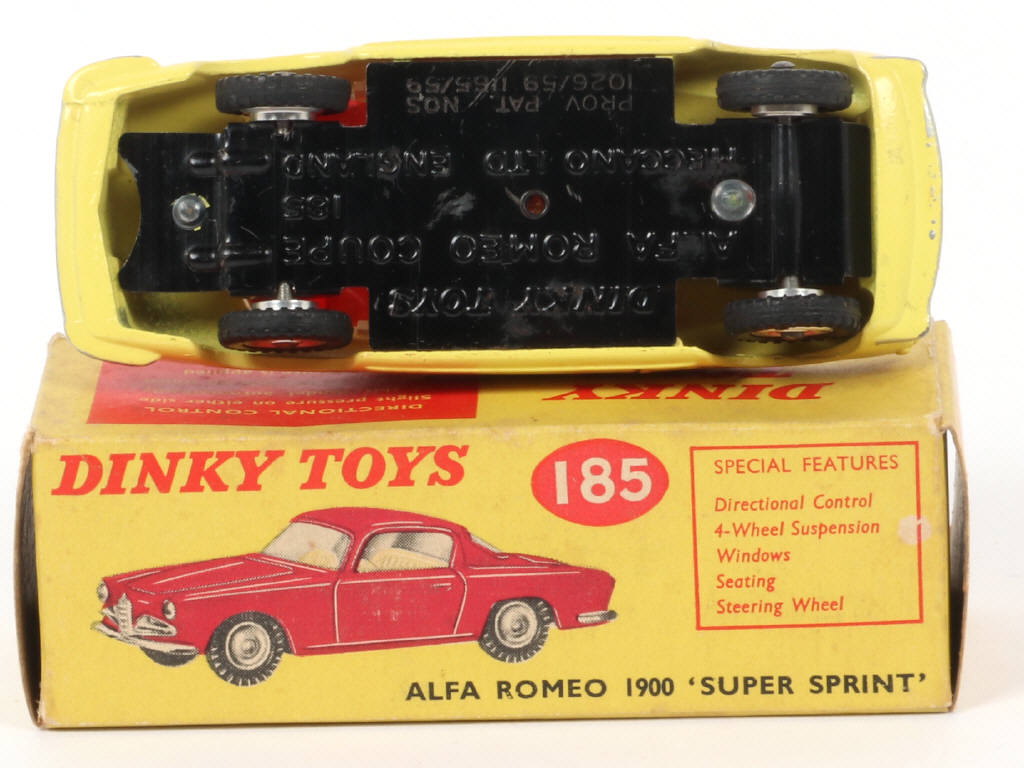 Lot 409 - DINKY TOYS (GB) (1)