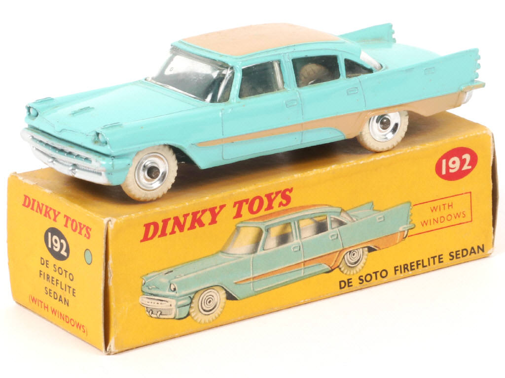 Lot 411 - DINKY TOYS (GB) (1)