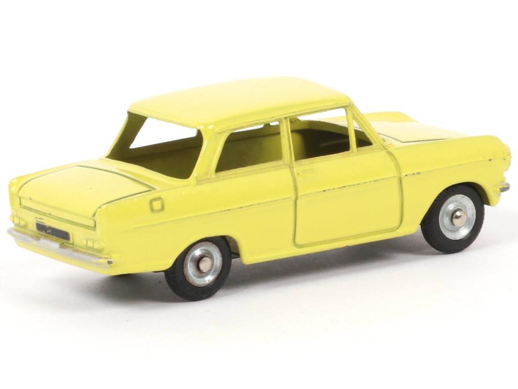 Lot 133 - DINKY TOYS (FRANCE) Série JUNIOR (1)