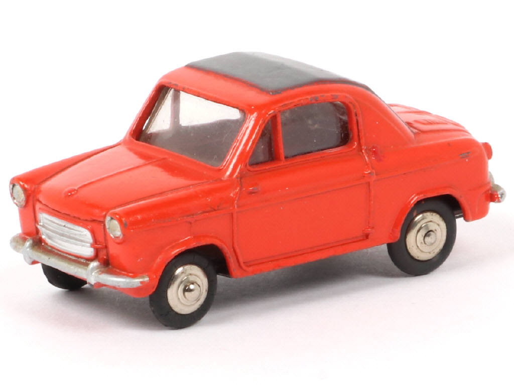 Lot 145 - DINKY TOYS (FRANCE) (1)
