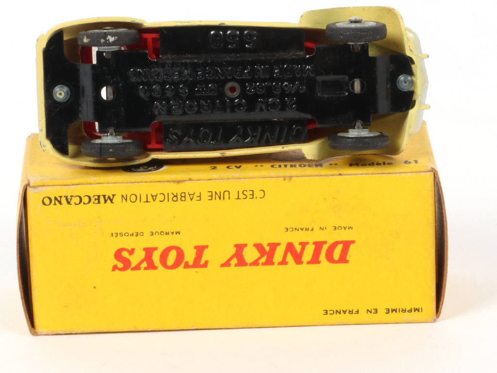 Lot 208 - DINKY TOYS (FRANCE) (1)