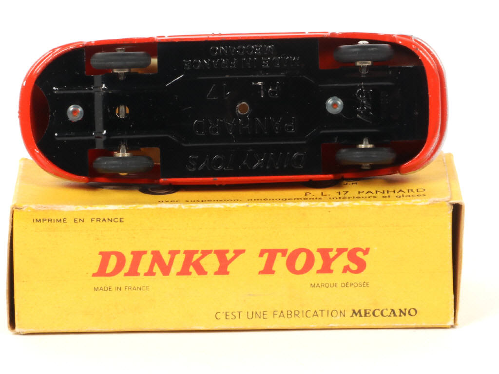 Lot 247 - DINKY TOYS (FRANCE) (1)
