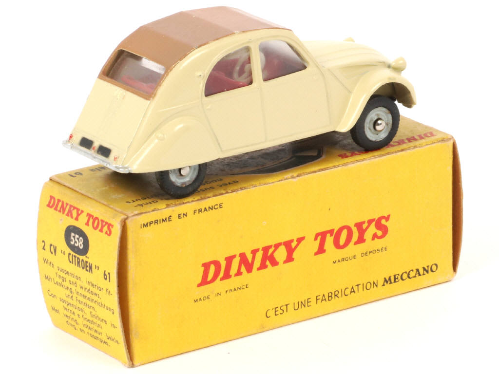 Lot 209 - DINKY TOYS (FRANCE) (1)