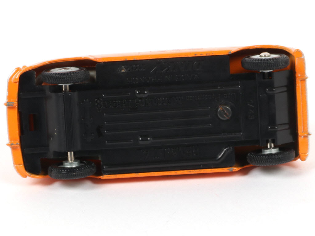 Lot 163 - DINKY TOYS (FRANCE) (1)