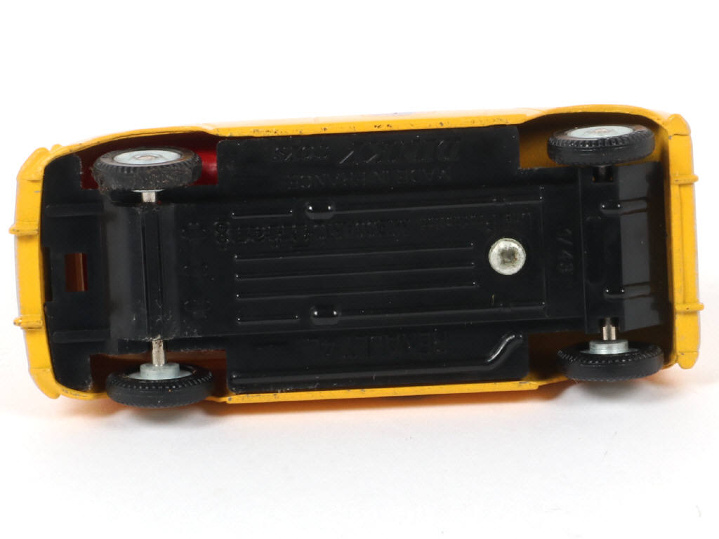 Lot 164 - DINKY TOYS (FRANCE) (1)