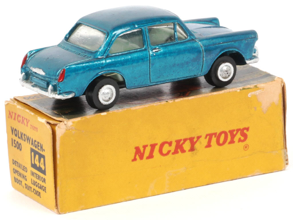 Lot 105 - NICKYTOYS (INDE) (1)