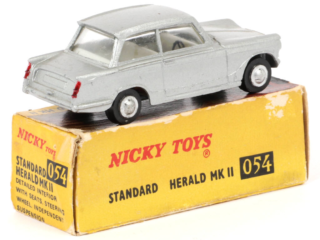 Lot 97 - NICKYTOYS (INDE) (1)