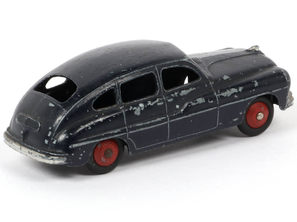 Lot 150 - DINKY TOYS (FRANCE) (1)