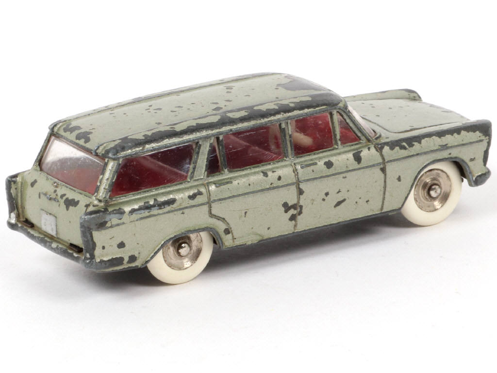 Lot 127 - DINKY TOYS (FRANCE) Série HARRIS (1)