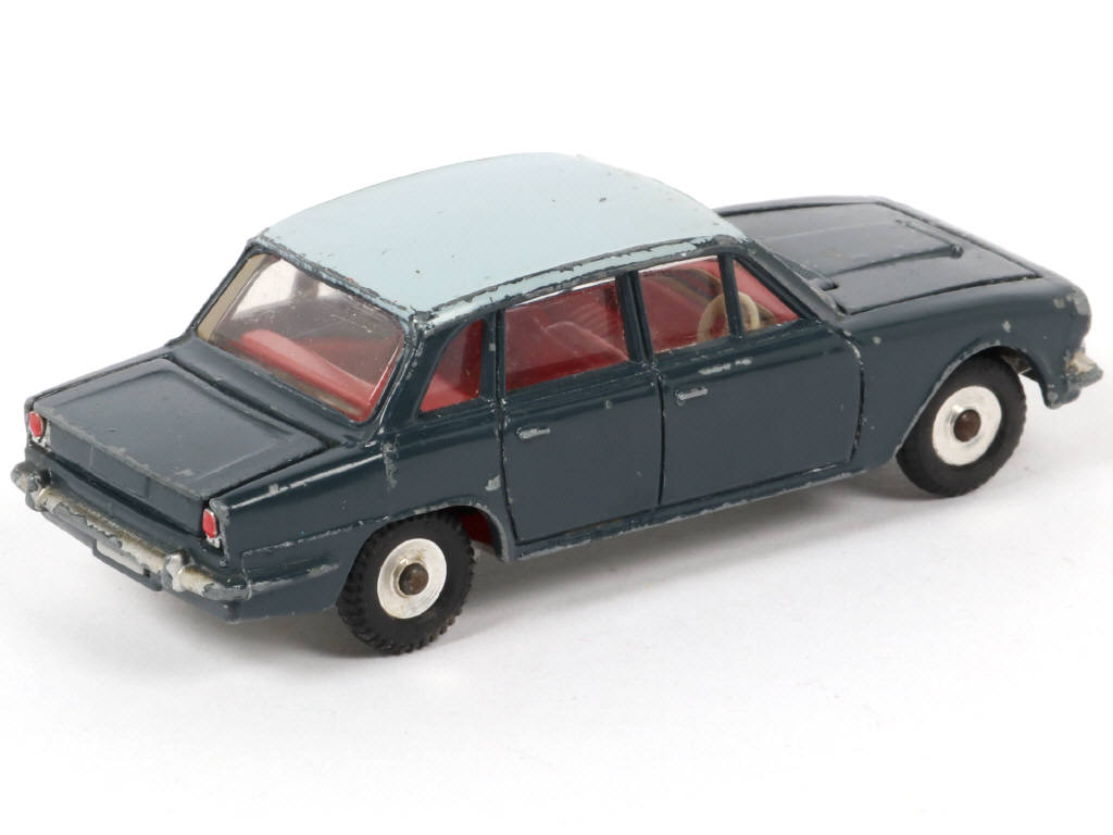 Lot 389 - DINKY TOYS (GB) (1)