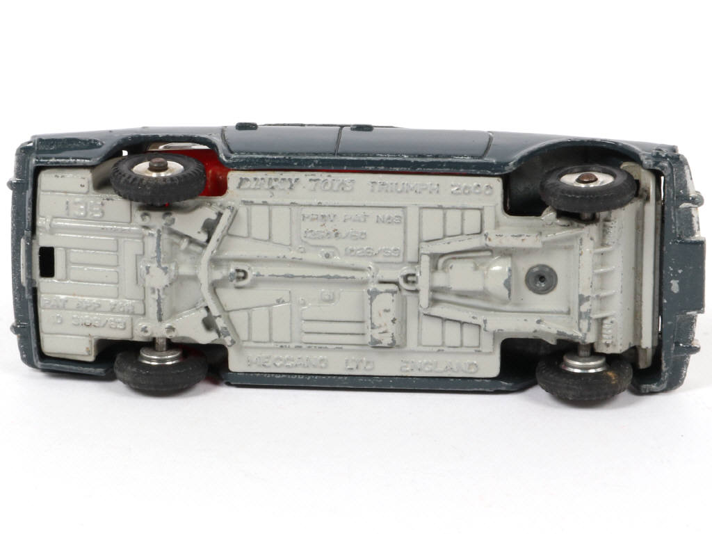 Lot 389 - DINKY TOYS (GB) (1)