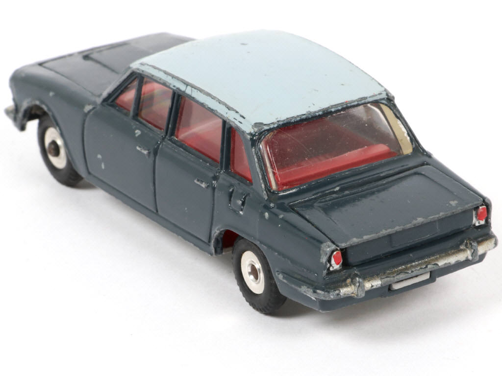 Lot 389 - DINKY TOYS (GB) (1)