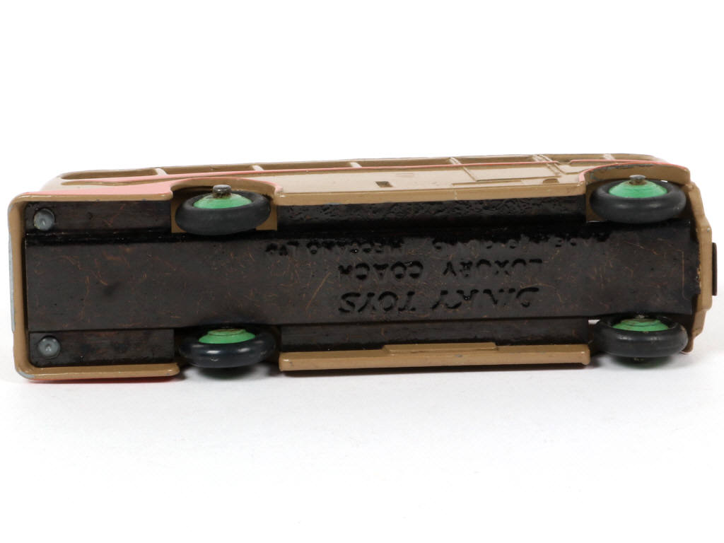 Lot 392 - DINKY TOYS (GB) (1)