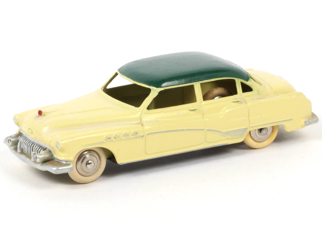 Lot 155 - DINKY TOYS (FRANCE) (1)