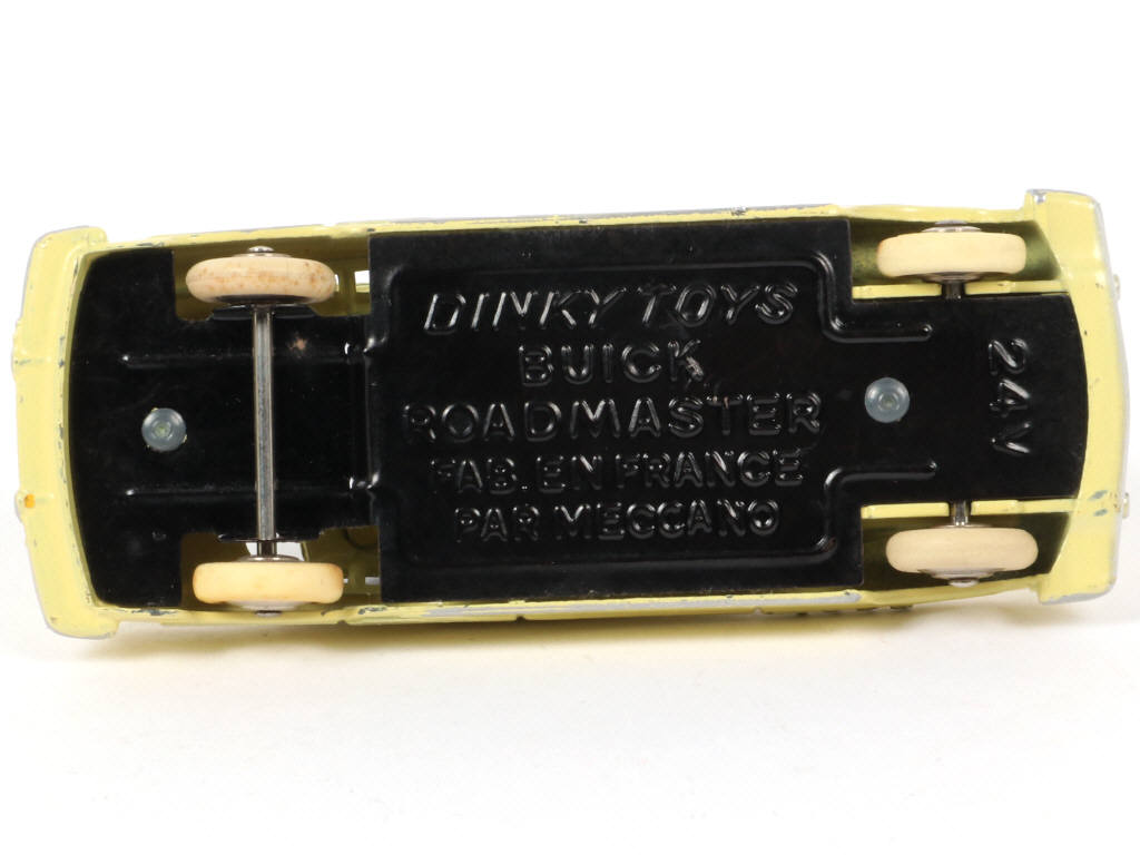 Lot 155 - DINKY TOYS (FRANCE) (1)