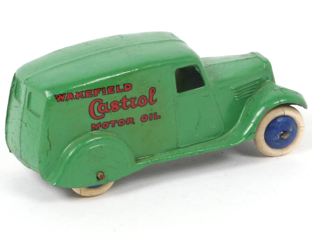 Lot 371 - DINKY TOYS (GB) (1)