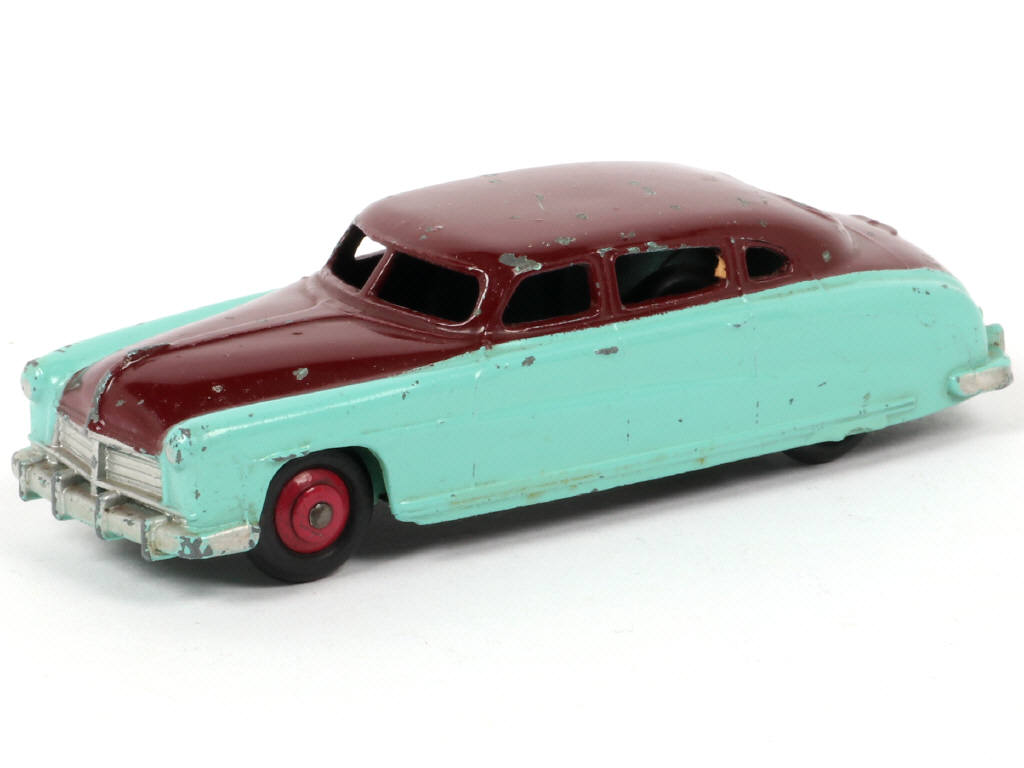 Lot 383 - DINKY TOYS (GB) (1)