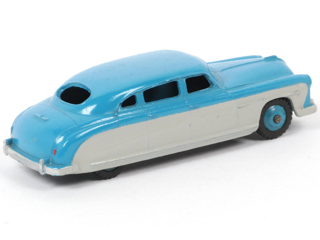 Lot 384 - DINKY TOYS (GB) (1)