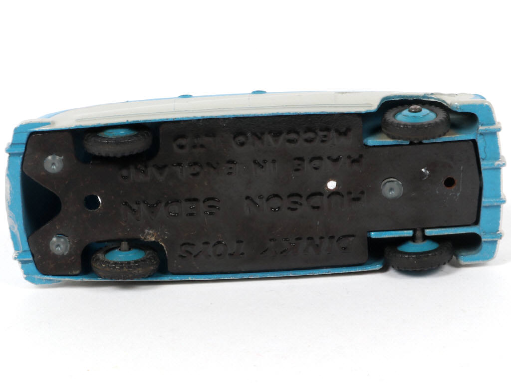 Lot 384 - DINKY TOYS (GB) (1)